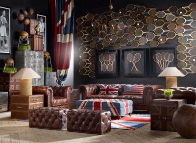 Vintage-Living-Room-Design-With-England-Flag-Nuance-And-Wall-Decoration-In-The-Form-Of-Many-Old-Tennis-Racket-1