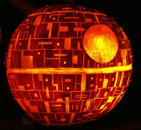 Image source; http://www.bobvila.com/articles/52-unexpected-and-amazing-ways-to-decorate-pumpkins/#.WBCR5C0rIdV