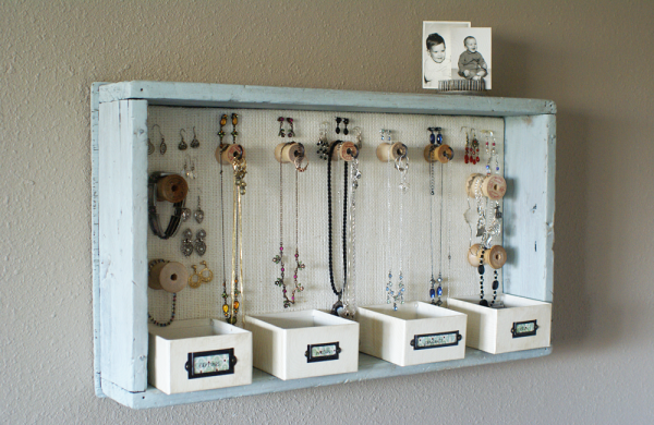 ATimeforEverything_jewelrystorage11