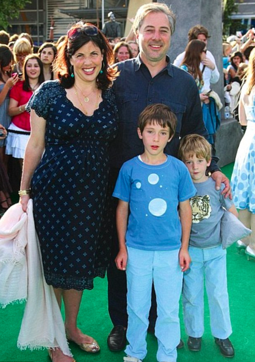 Are Kirstie Allsopp and Phil Spencer married in real life?