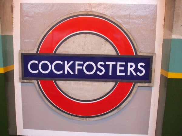 cockfosters_station_roundel
