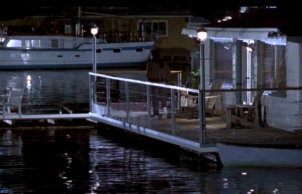 sleepless-in-seattle-movie-houseboat-9