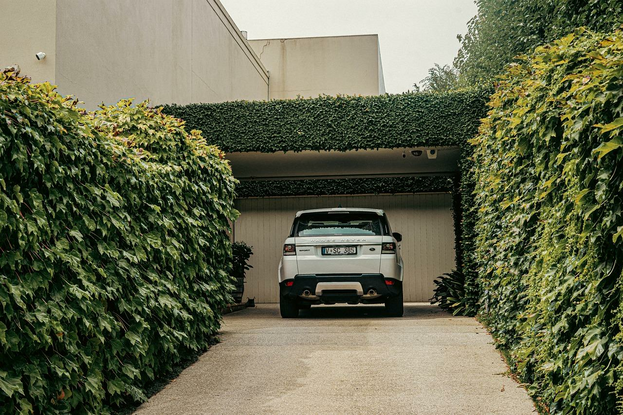 A Short Guide to Finding Your Ideal Garage